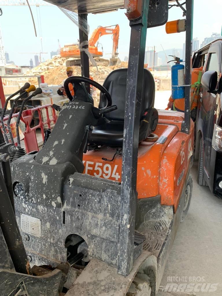 TCM Forklift FD25T4 Empilhadores Diesel
