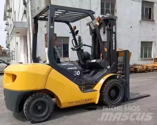Komatsu 30 Empilhadores Diesel