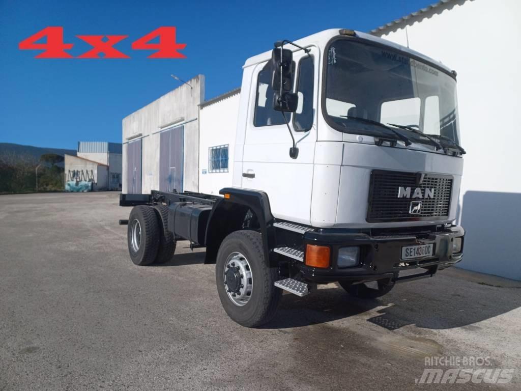 MAN 18.232 AF 4X4 Camiões de chassis e cabine