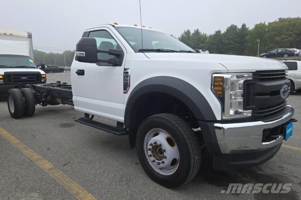 Ford F 550 XL SD Camiões de chassis e cabine