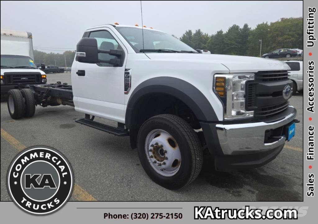 Ford F 550 XL SD Camiões de chassis e cabine
