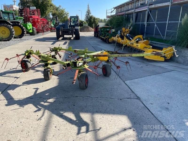 CLAAS 740 S Ancinho virador