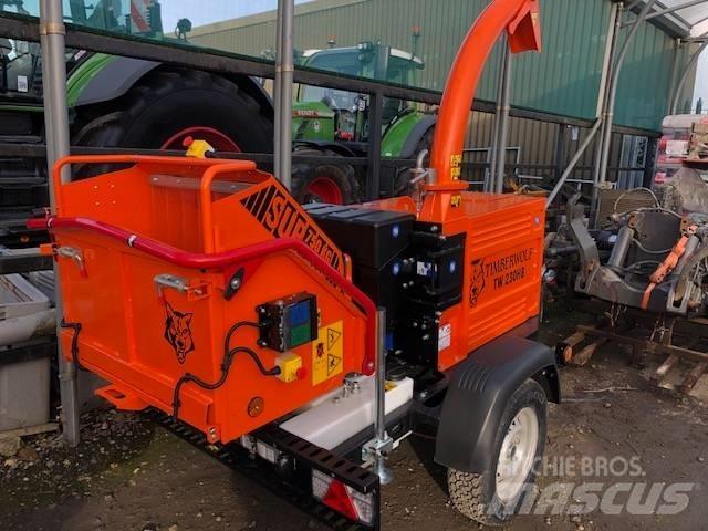 Timberwolf TW230/DHB Estilhaçadoras florestais