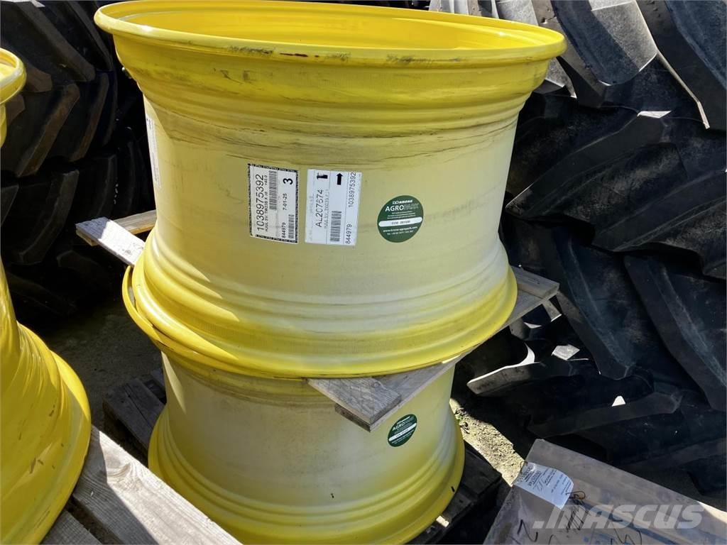 John Deere 23x38 Pneus Agrícolas