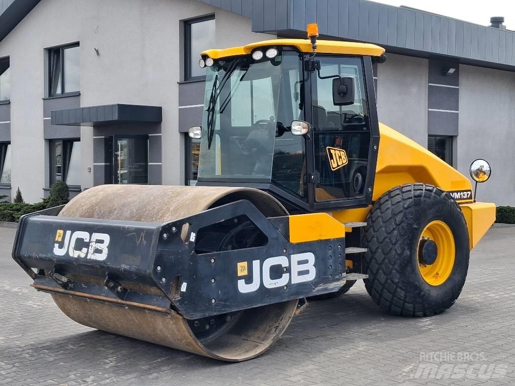 JCB VM 137 Cilindros Compactadores monocilíndricos