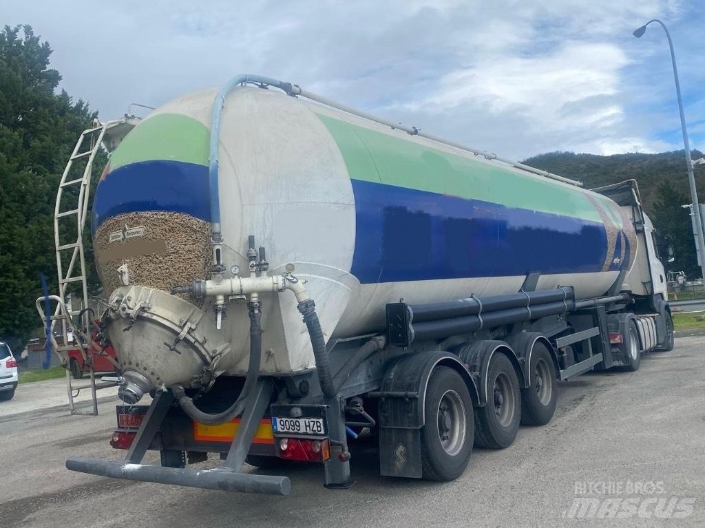 Spitzer SK2460CAL Semi Reboques Cisterna