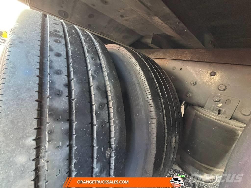 International MV607 Caminhões de caixa fechada