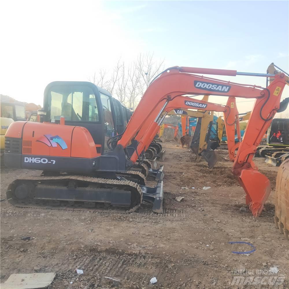 Doosan DH60-7 Escavadeiras de esteiras