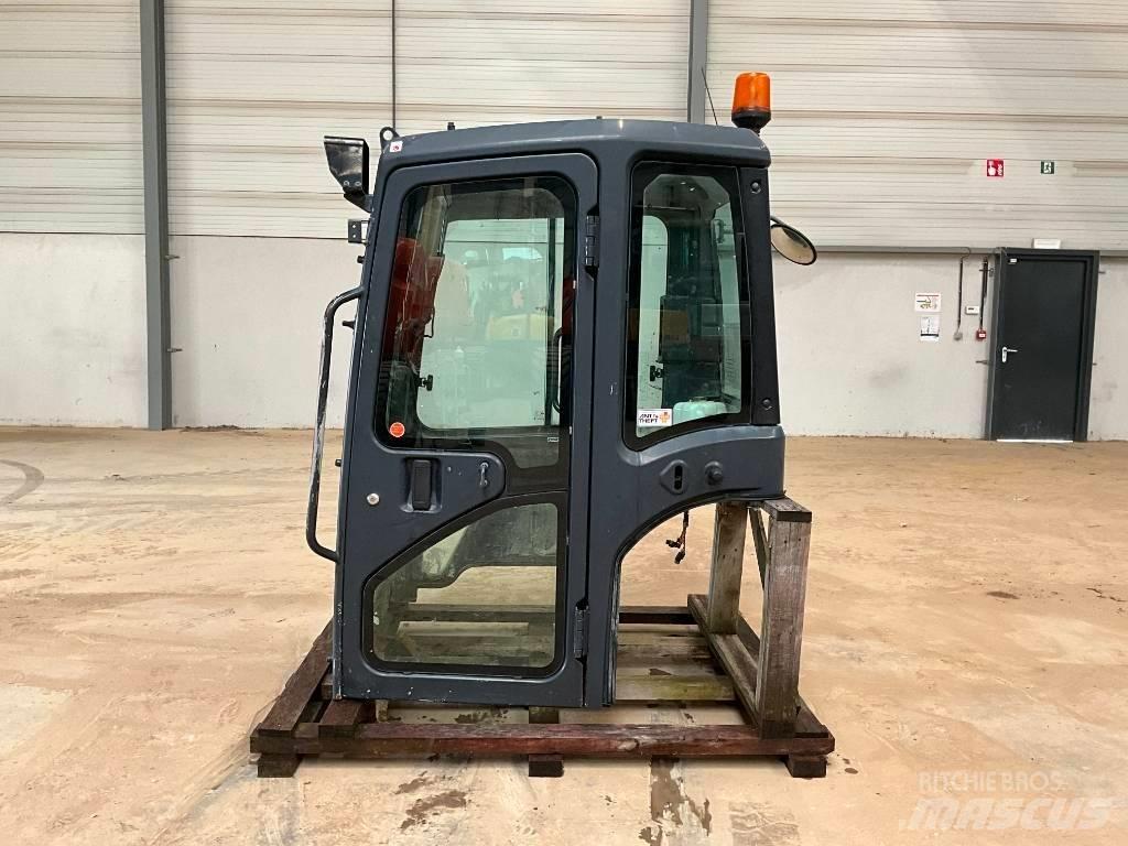 Kubota U 48-4 / U 55-4 Cabina