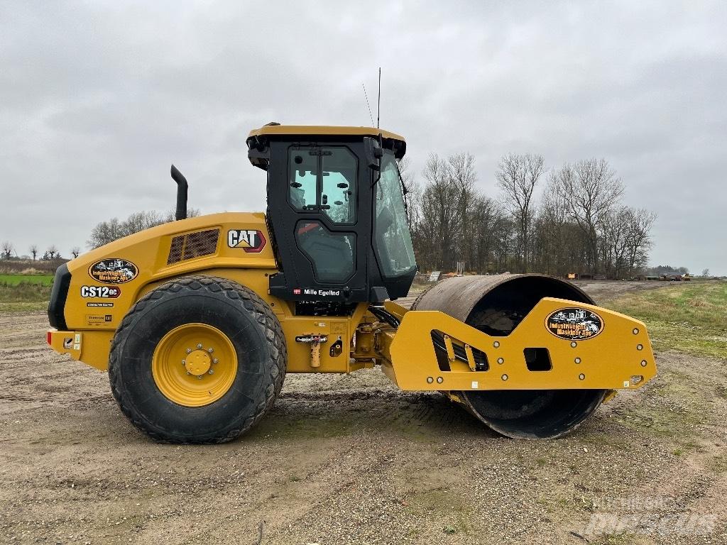 CAT CS 12 GC Compactadores para terra