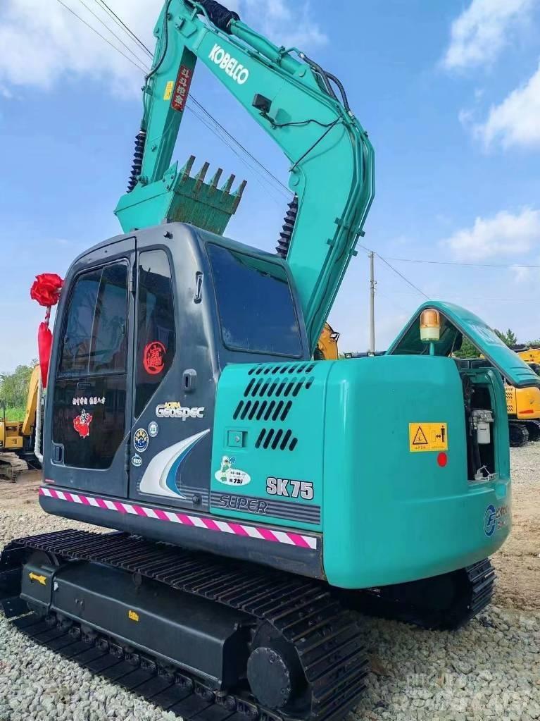 Kobelco SK 75 Escavadeiras de esteiras