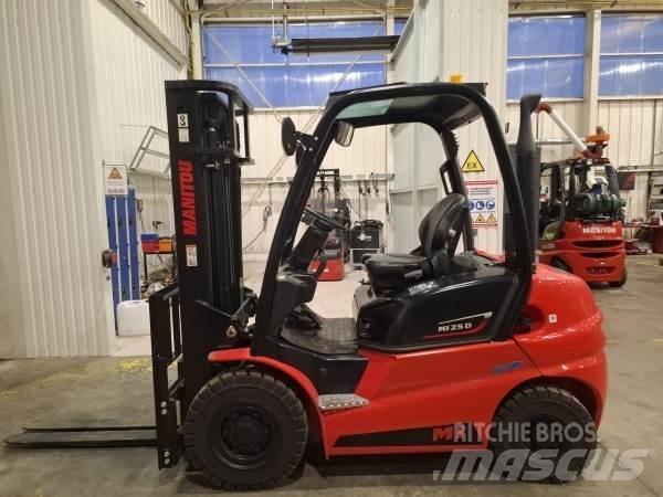 Manitou MI25D Empilhadores todo-terreno