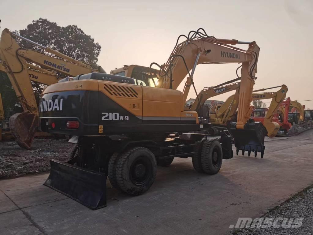 Hyundai R210W-7 Escavadoras de rodas