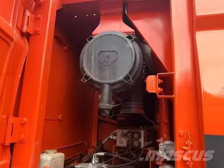 Doosan DX 225 LC Escavadeiras de esteiras