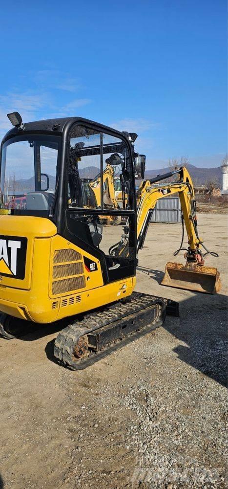 CAT 302.2 D Miniescavadeiras