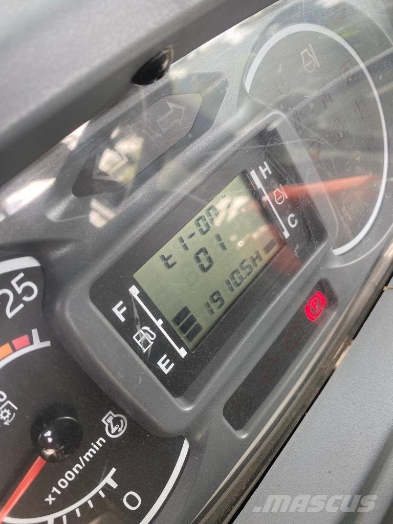 Iseki TJA 8080 Tratores Agrícolas usados