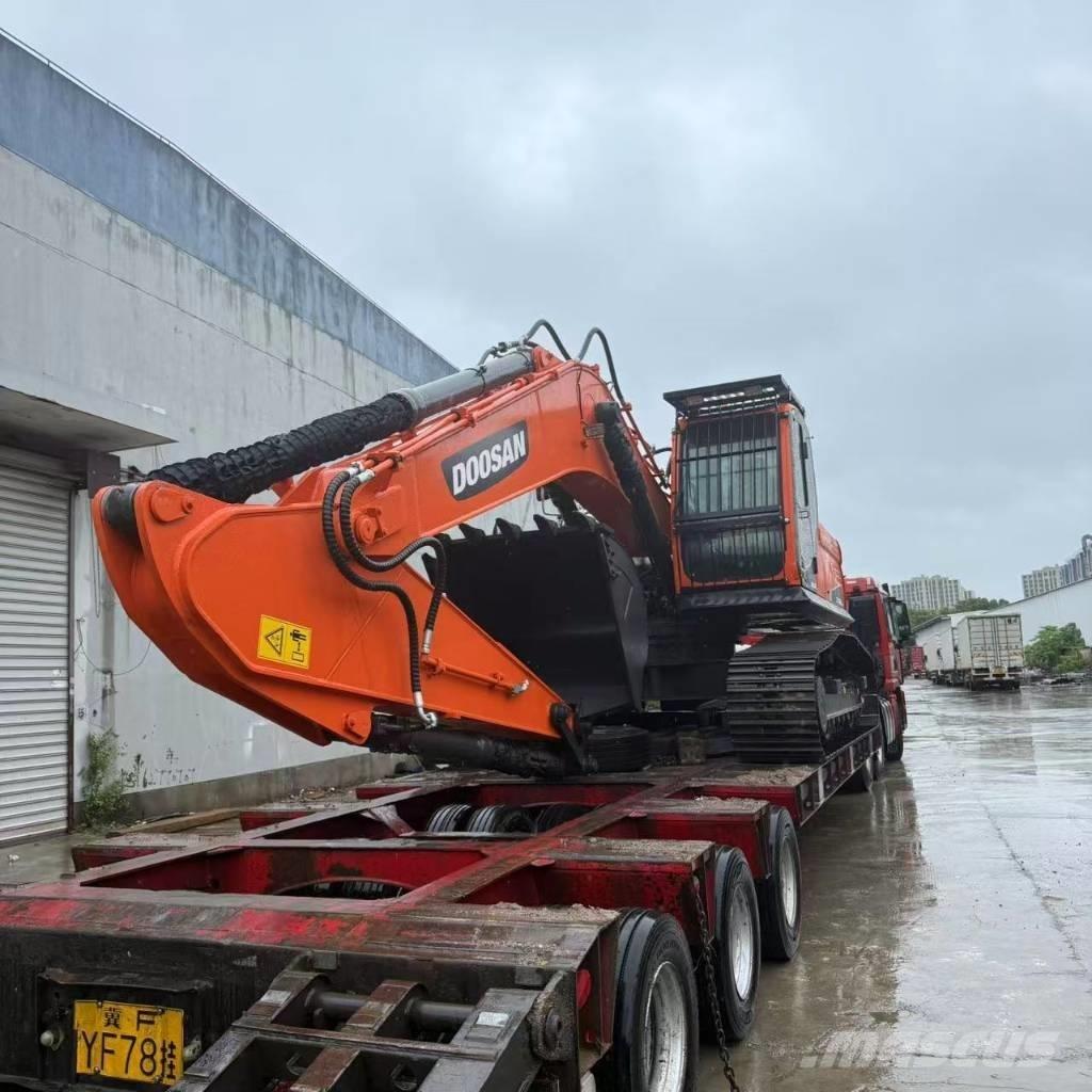 Doosan DX 225 LCA Escavadeiras de esteiras