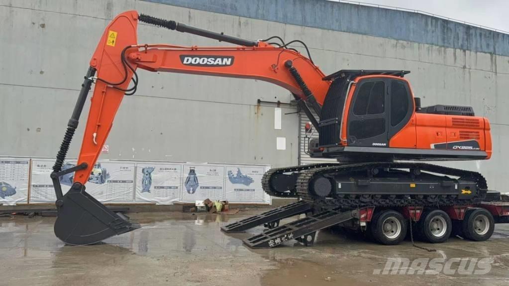Doosan DX 225 LCA Escavadeiras de esteiras