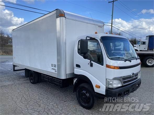 Hino 145 Camiões de entrega de bebidas