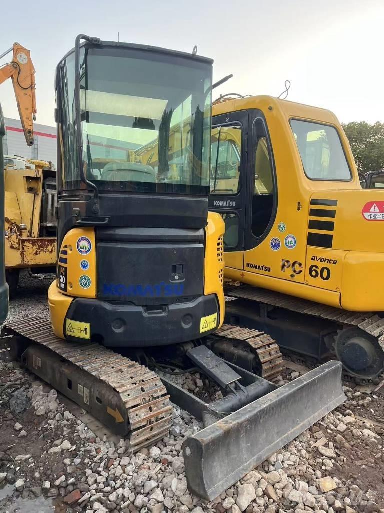 Komatsu PC 30 Escavadeiras de esteiras
