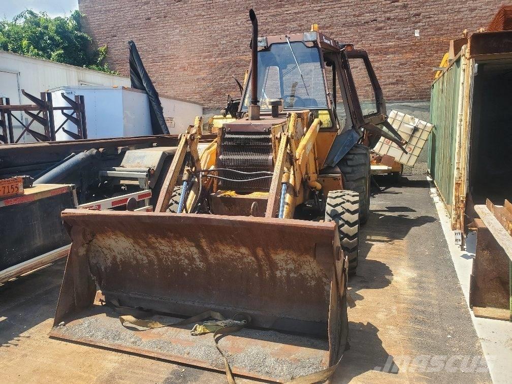 CASE 580 E Retroescavadeiras