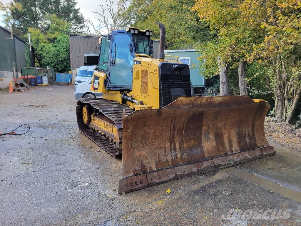 CAT D 6 K 2 LGP Dozers - Tratores rastos