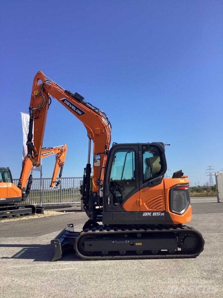 Develon DX85R-7 Escavadoras Midi 7t - 12t