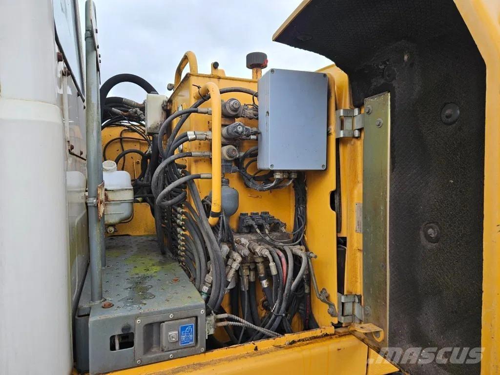 Liebherr A 314 Escavadoras de rodas