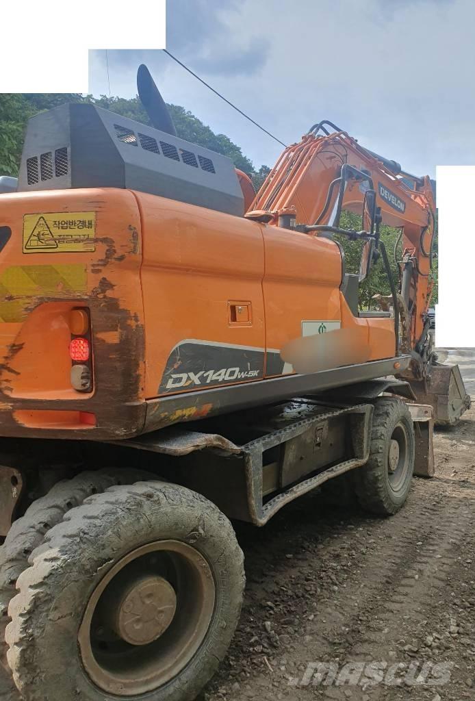 Doosan DX 140 W Escavadoras de rodas
