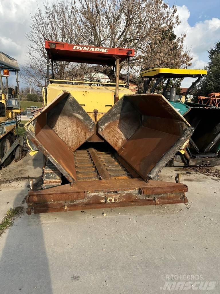 Dynapac F 141 C Espalhadoras de asfalto