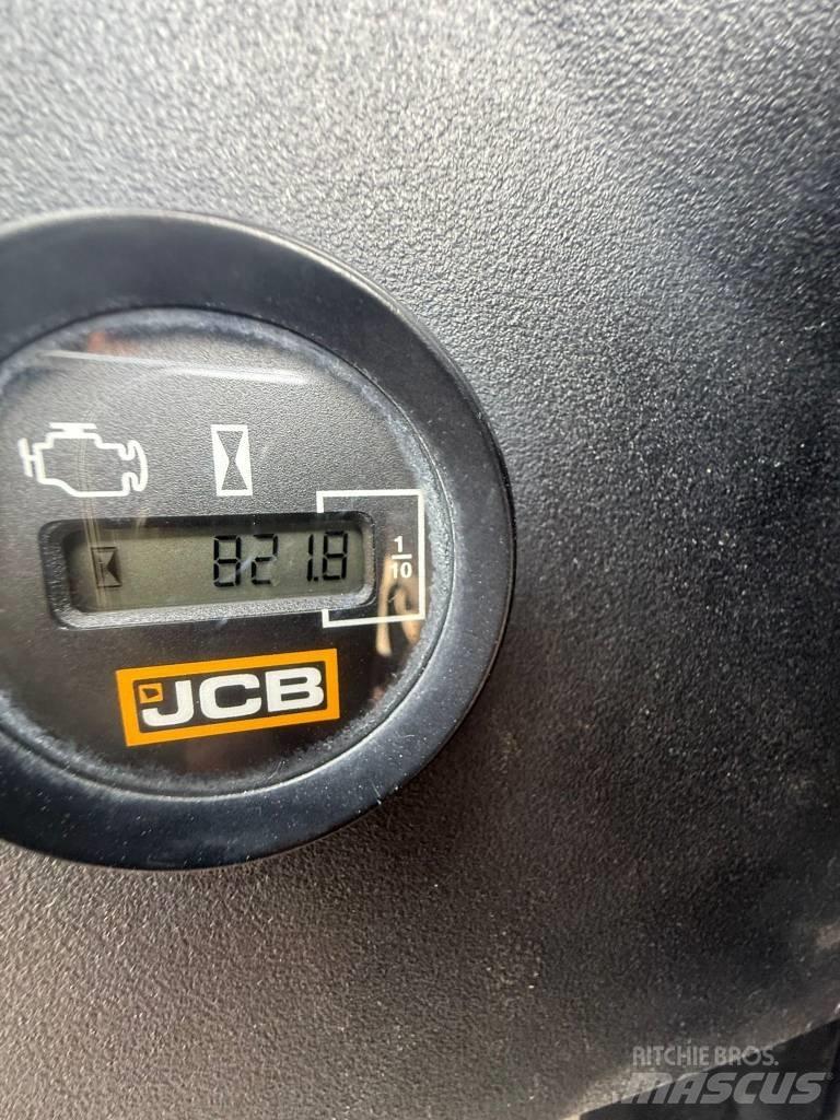 JCB 16 C-1, 821h Miniescavadeiras