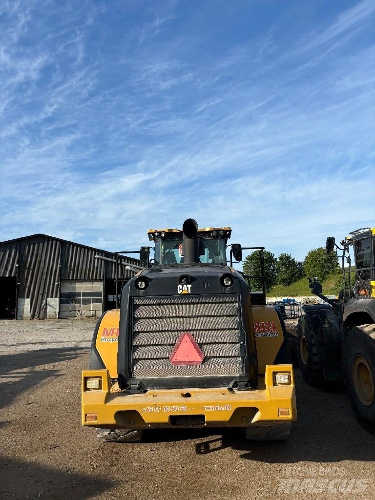 CAT 966m Carregadeiras de rodas
