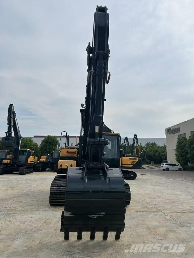Hyundai HX 220 L Escavadeiras de esteiras