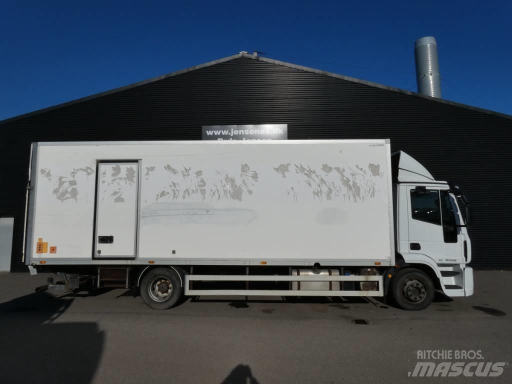 Iveco 120E 25 Caminhões de caixa fechada