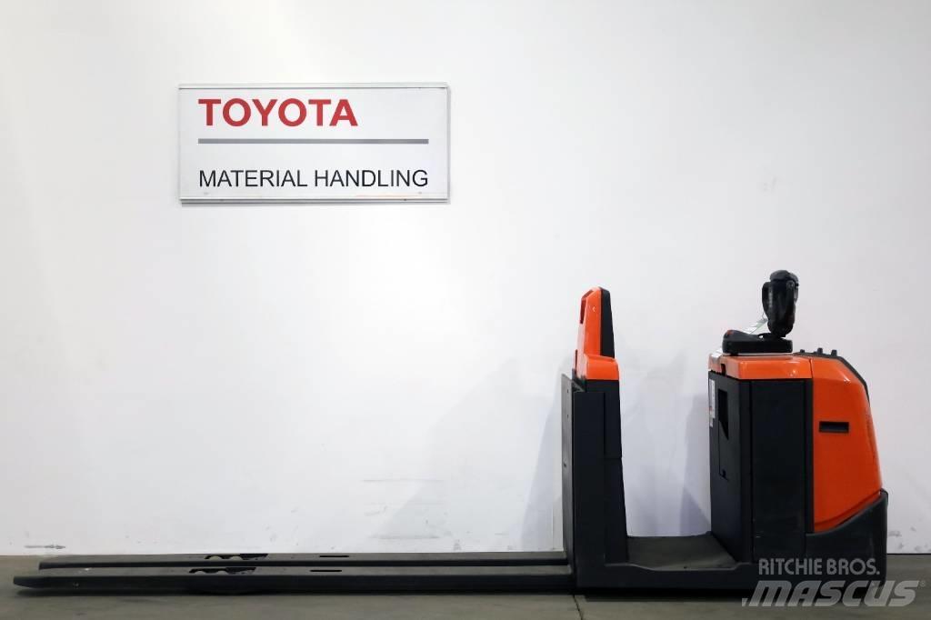 Toyota OSE 250 Preparadoras de encomendas de baixa elevação