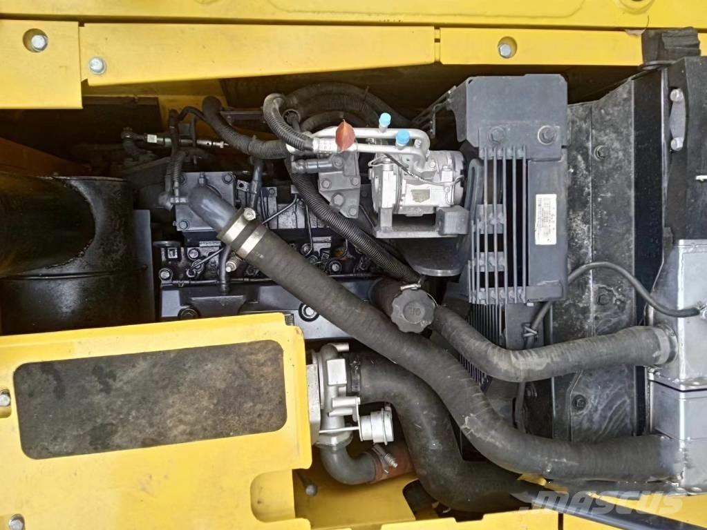 Komatsu PC130-7 Escavadeiras de esteiras