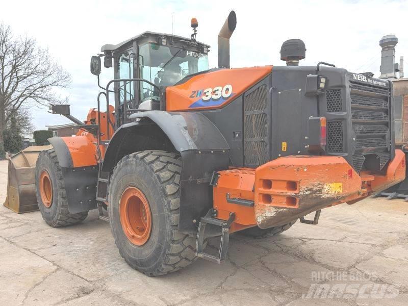 Hitachi ZW 330 Carregadeiras de rodas