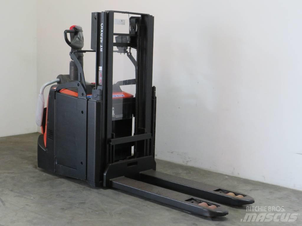 BT SPE 200 D Empilhador para operador externo