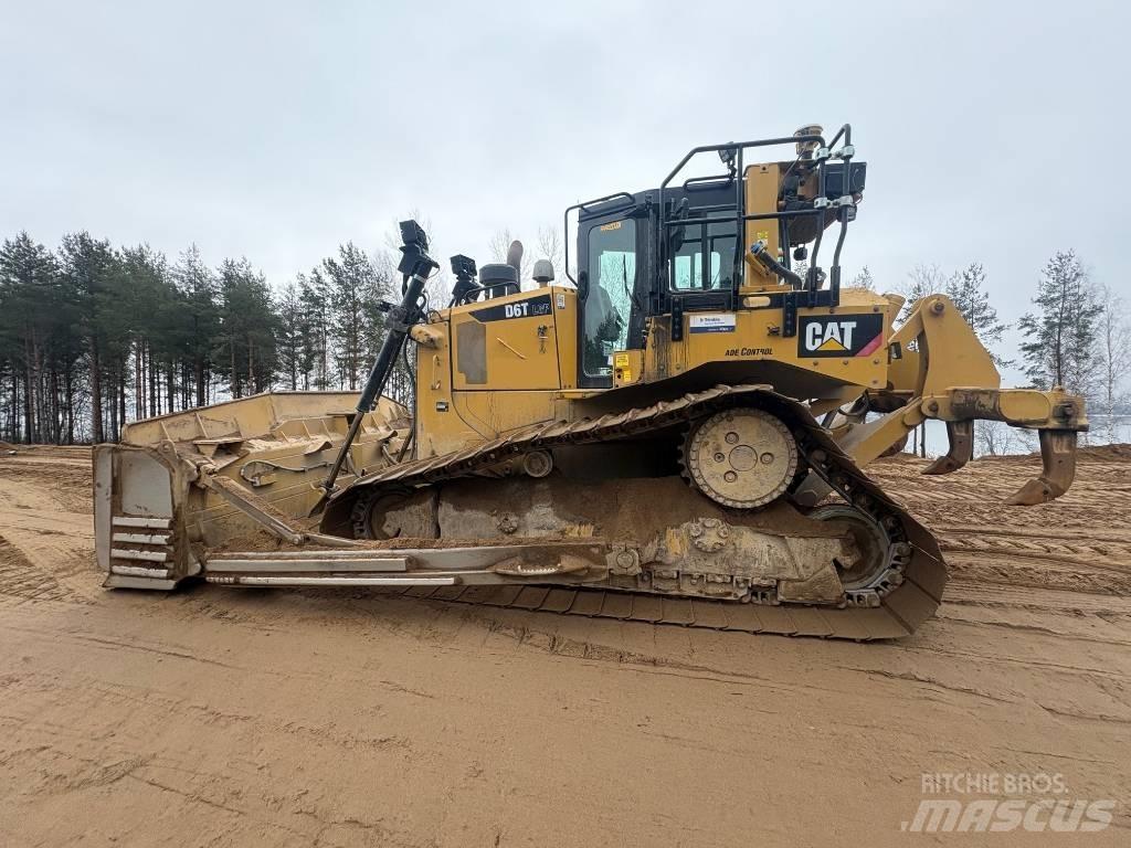CAT D 6 T LGP Dozers - Tratores rastos
