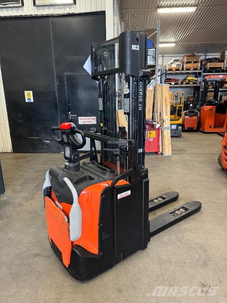 Toyota SPE120L Empilhador para operador externo