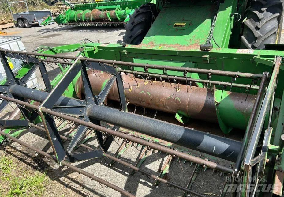 John Deere 1055 Ceifeiras debulhadoras