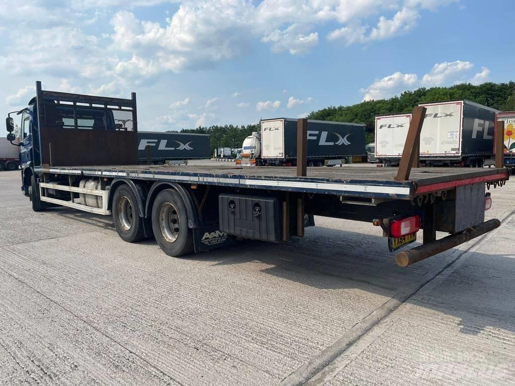DAF CF330 Camiões estrado/caixa aberta
