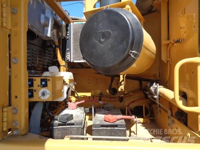 CAT 330 D L Escavadeiras de esteiras