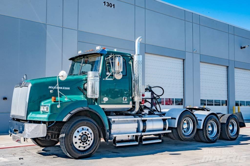 Western Star 4900 SB Cavalos Mecânicos