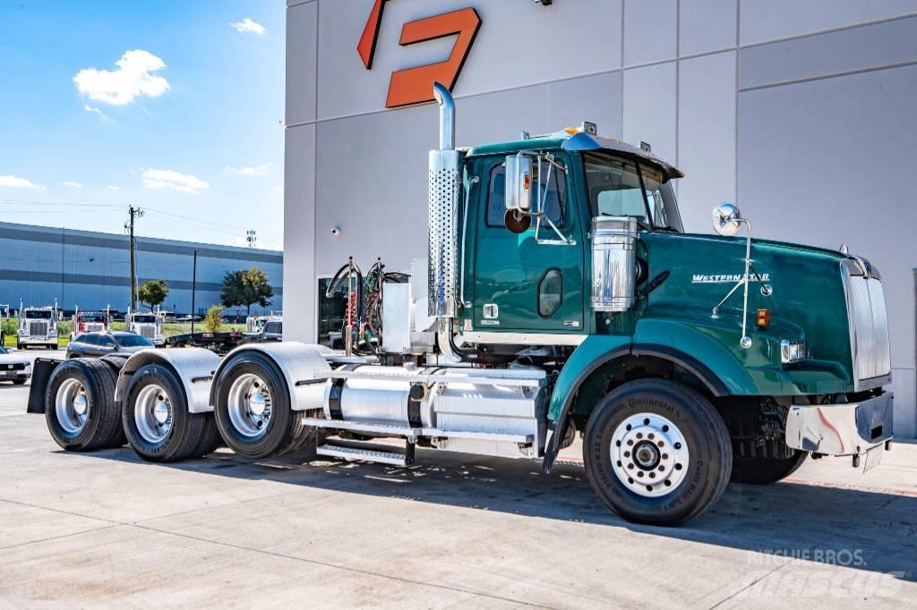 Western Star 4900 SB Cavalos Mecânicos