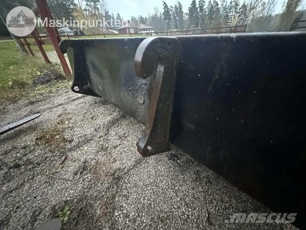 Atlas 65 Carregadeiras de rodas