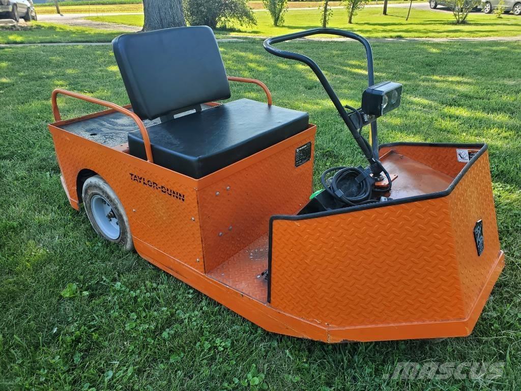 Taylor-Dunn SS536 Tractores de reboque