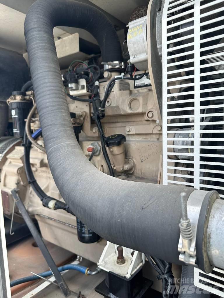 MultiQuip DCA150USJ2 Geradores Diesel