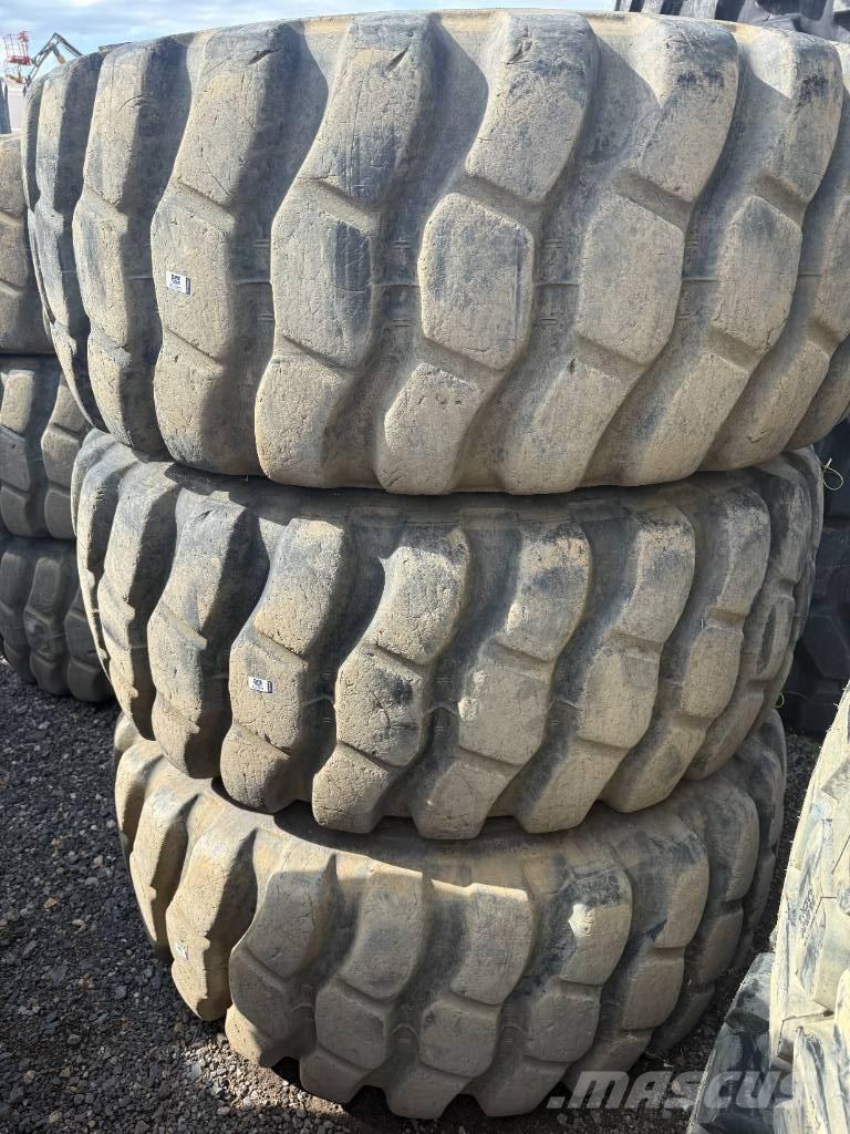 Bridgestone 23.5R25 Pneus