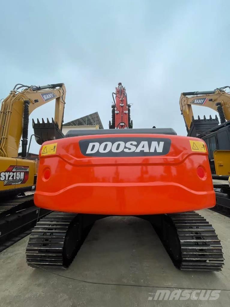 Doosan DX 225 LC Escavadeiras de esteiras
